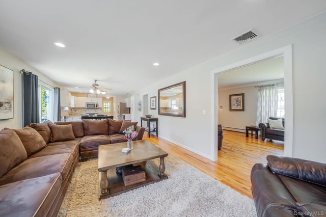22 Northumberland Drive, Shoreham, NY 11786