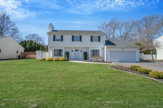 22 Northumberland Drive, Shoreham, NY 11786