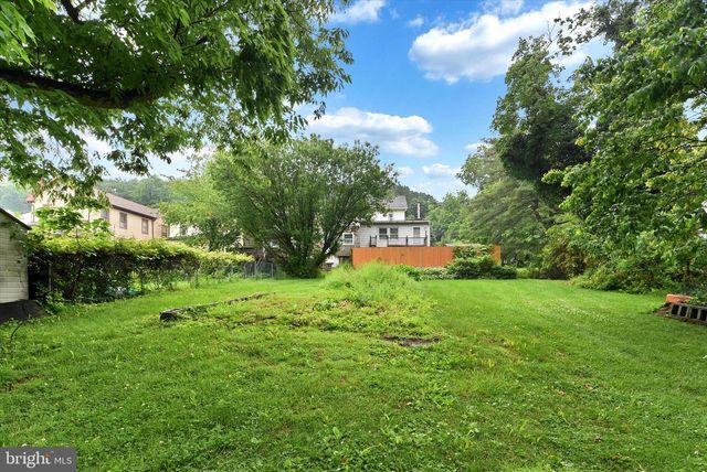 2560 N SHERMAN ST, York, PA 17406
