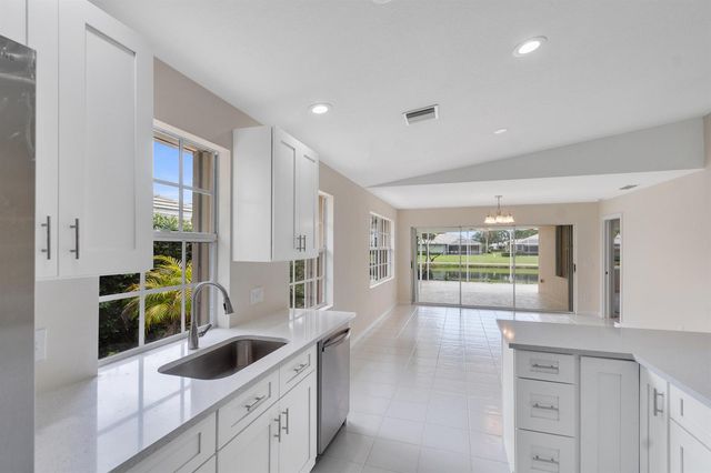 1256 NW Bentley Circle B, Port St. Lucie, FL 34986