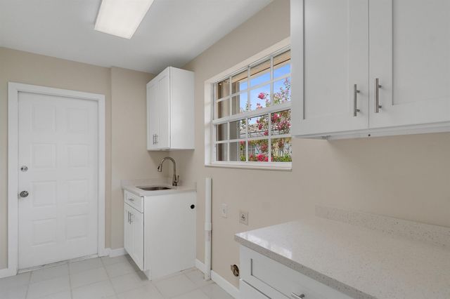 1256 NW Bentley Circle B, Port St. Lucie, FL 34986