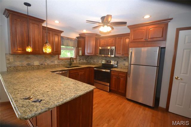 3728 Rhetts Landing, Shiloh, IL 62221