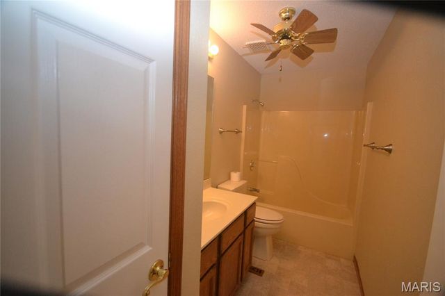 3728 Rhetts Landing, Shiloh, IL 62221