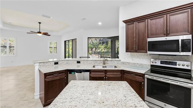 8856 Lely Island CIR, Naples, FL 34113