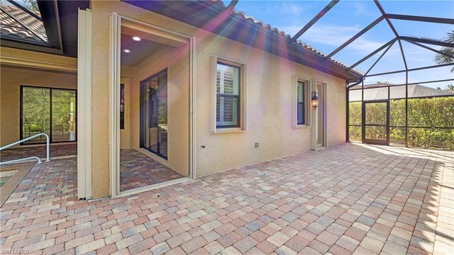 8856 Lely Island CIR, Naples, FL 34113