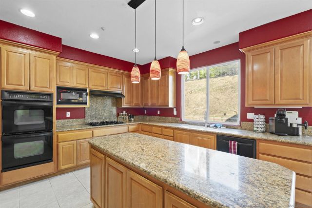 24534 Rutherford Rd, Ramona, CA 92065