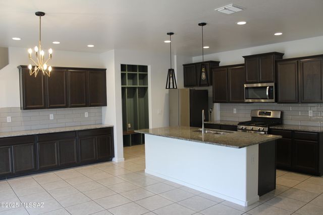 10713 W Hayward Drive, Marana, AZ 85653