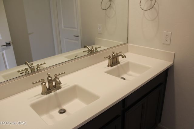 10713 W Hayward Drive, Marana, AZ 85653