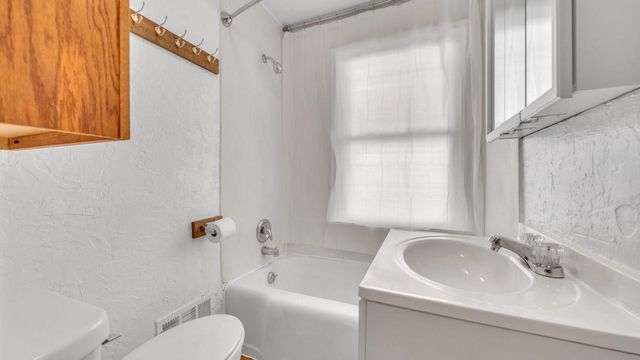 2215 Main AVENUE, Sheboygan, WI 53083