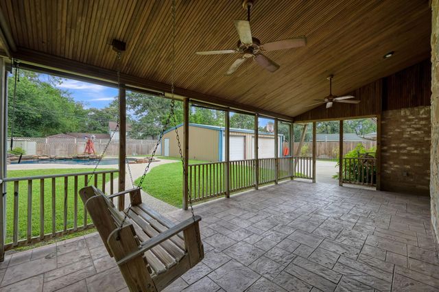 110 Butlers Court, Conroe, TX 77385