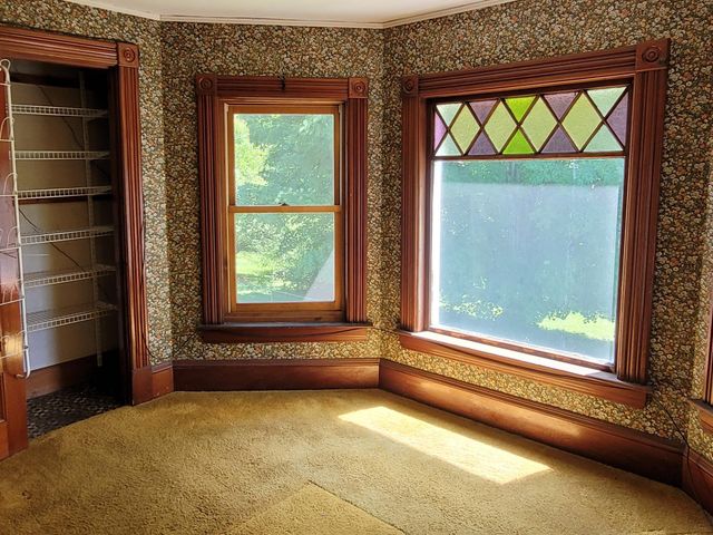 17 Maplewood Avenue, Milton, VT 05468
