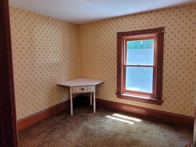 17 Maplewood Avenue, Milton, VT 05468