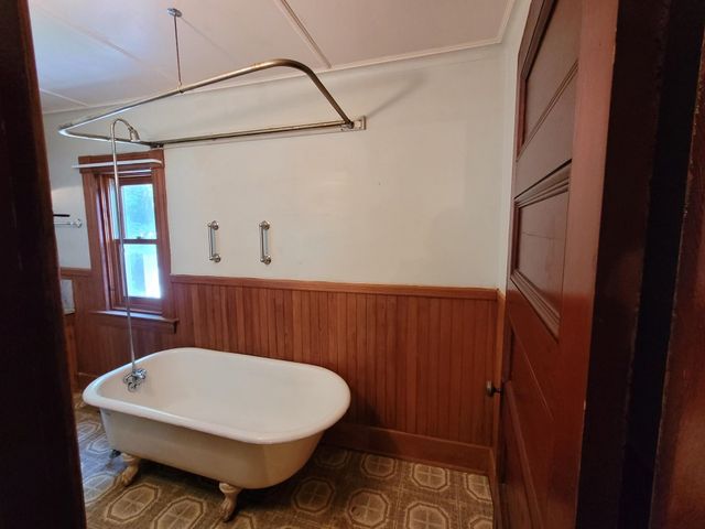 17 Maplewood Avenue, Milton, VT 05468