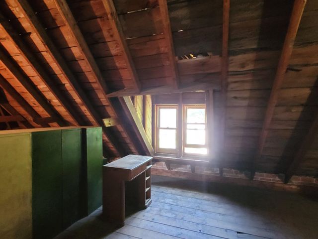 17 Maplewood Avenue, Milton, VT 05468