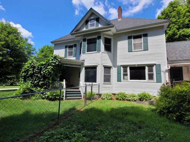 17 Maplewood Avenue, Milton, VT 05468