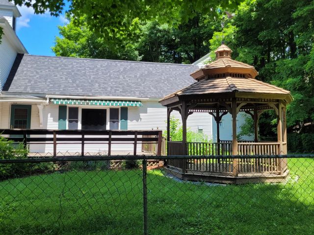 17 Maplewood Avenue, Milton, VT 05468