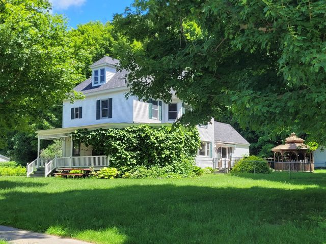 17 Maplewood Avenue, Milton, VT 05468