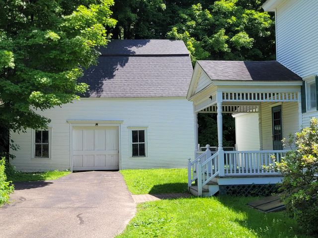 17 Maplewood Avenue, Milton, VT 05468