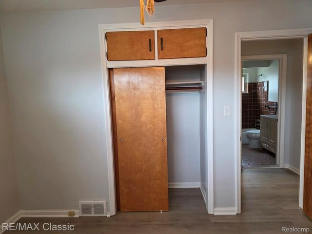 25624 Collingwood Street, Roseville, MI 48066