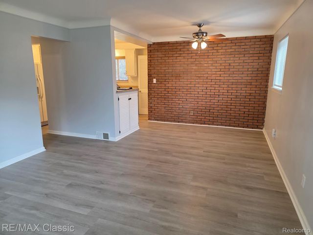 25624 Collingwood Street, Roseville, MI 48066
