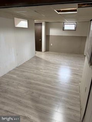 1402 CONWAY DR, Swarthmore, PA 19081