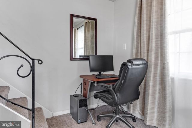 1402 CONWAY DR, Swarthmore, PA 19081