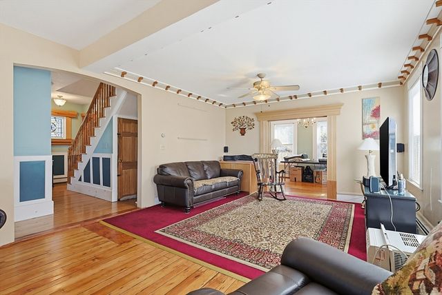 391 Middle St, Fall River, MA 02724