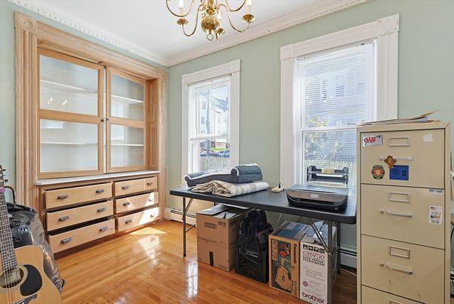 391 Middle St, Fall River, MA 02724
