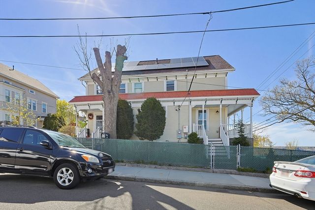 391 Middle St, Fall River, MA 02724
