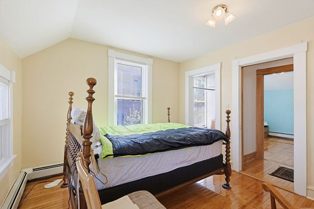 391 Middle St, Fall River, MA 02724