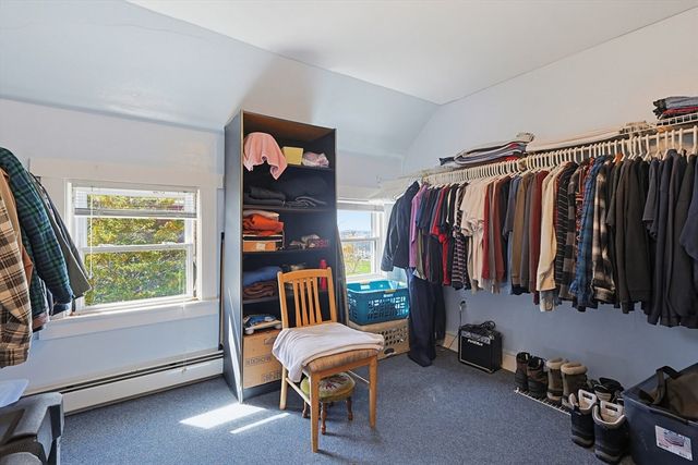 391 Middle St, Fall River, MA 02724