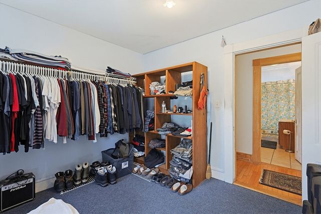 391 Middle St, Fall River, MA 02724