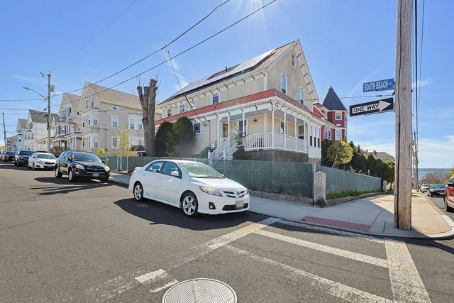 391 Middle St, Fall River, MA 02724