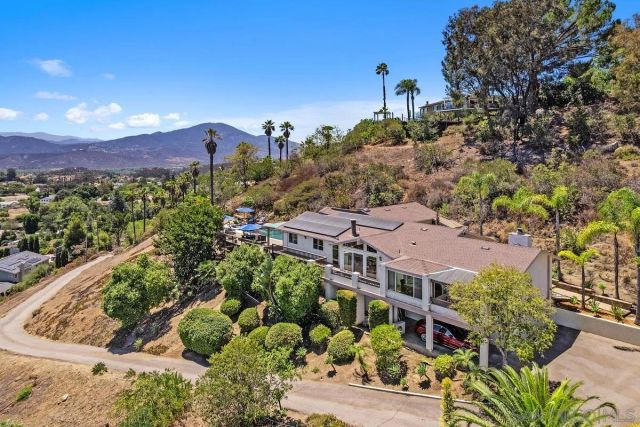 11651 Shadowglen Road, El Cajon, CA 92020