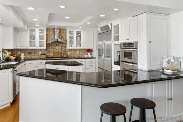 11651 Shadowglen Road, El Cajon, CA 92020