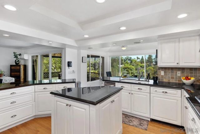 11651 Shadowglen Road, El Cajon, CA 92020