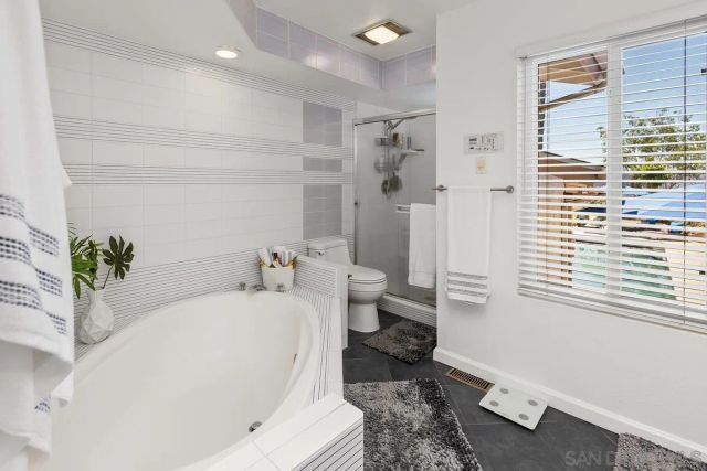 11651 Shadowglen Road, El Cajon, CA 92020