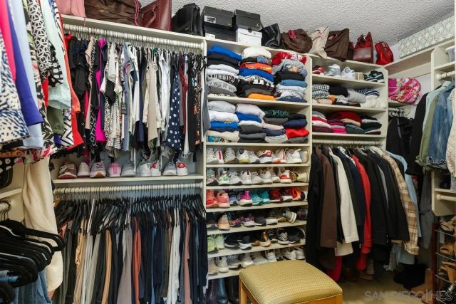 11651 Shadowglen Road, El Cajon, CA 92020