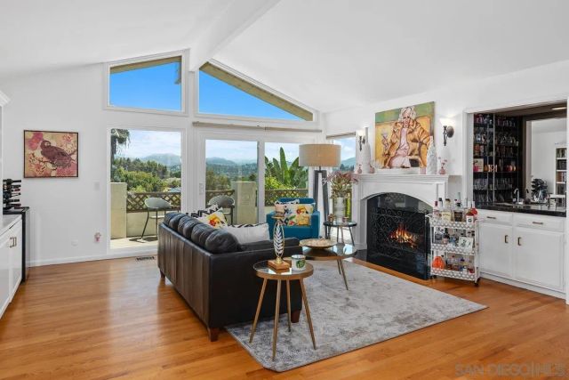 11651 Shadowglen Road, El Cajon, CA 92020