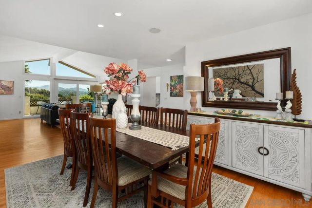 11651 Shadowglen Road, El Cajon, CA 92020