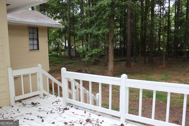 415 Hillsdale Drive, Fayetteville, GA 30214