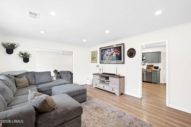 3007 Cherry Boulevard, Beaufort, SC 29902