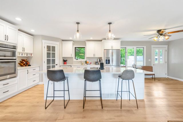 6616 Lafayette, Raymond, IA 50667