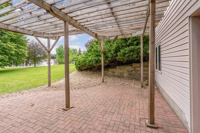 6616 Lafayette, Raymond, IA 50667