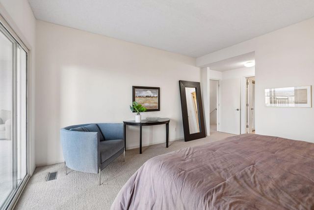 1201 Yale Place 403, Minneapolis, MN 55403