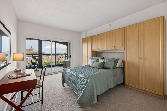 1201 Yale Place 403, Minneapolis, MN 55403