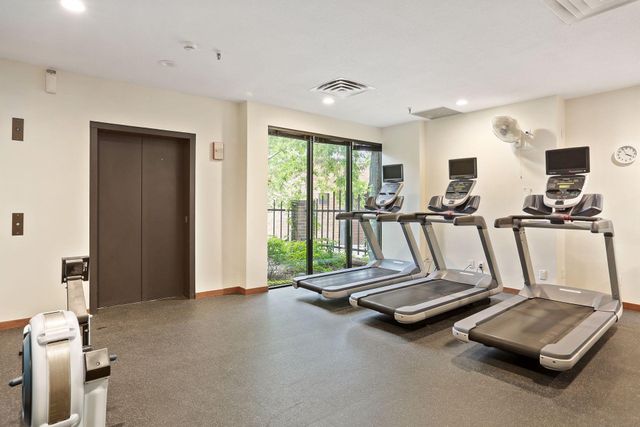 1201 Yale Place 403, Minneapolis, MN 55403