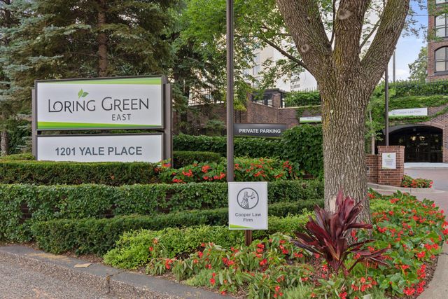 1201 Yale Place 403, Minneapolis, MN 55403