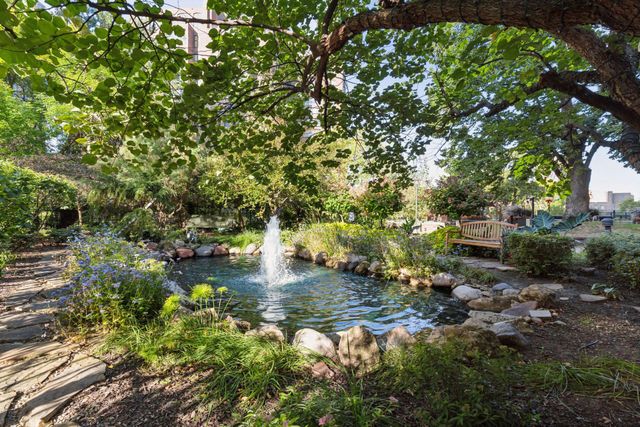 1201 Yale Place 403, Minneapolis, MN 55403