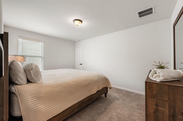 707 Sugar Cane RD, Buda, TX 78610